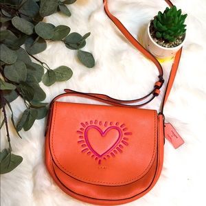 💕NWOT COACH Orange Heart Crossbody